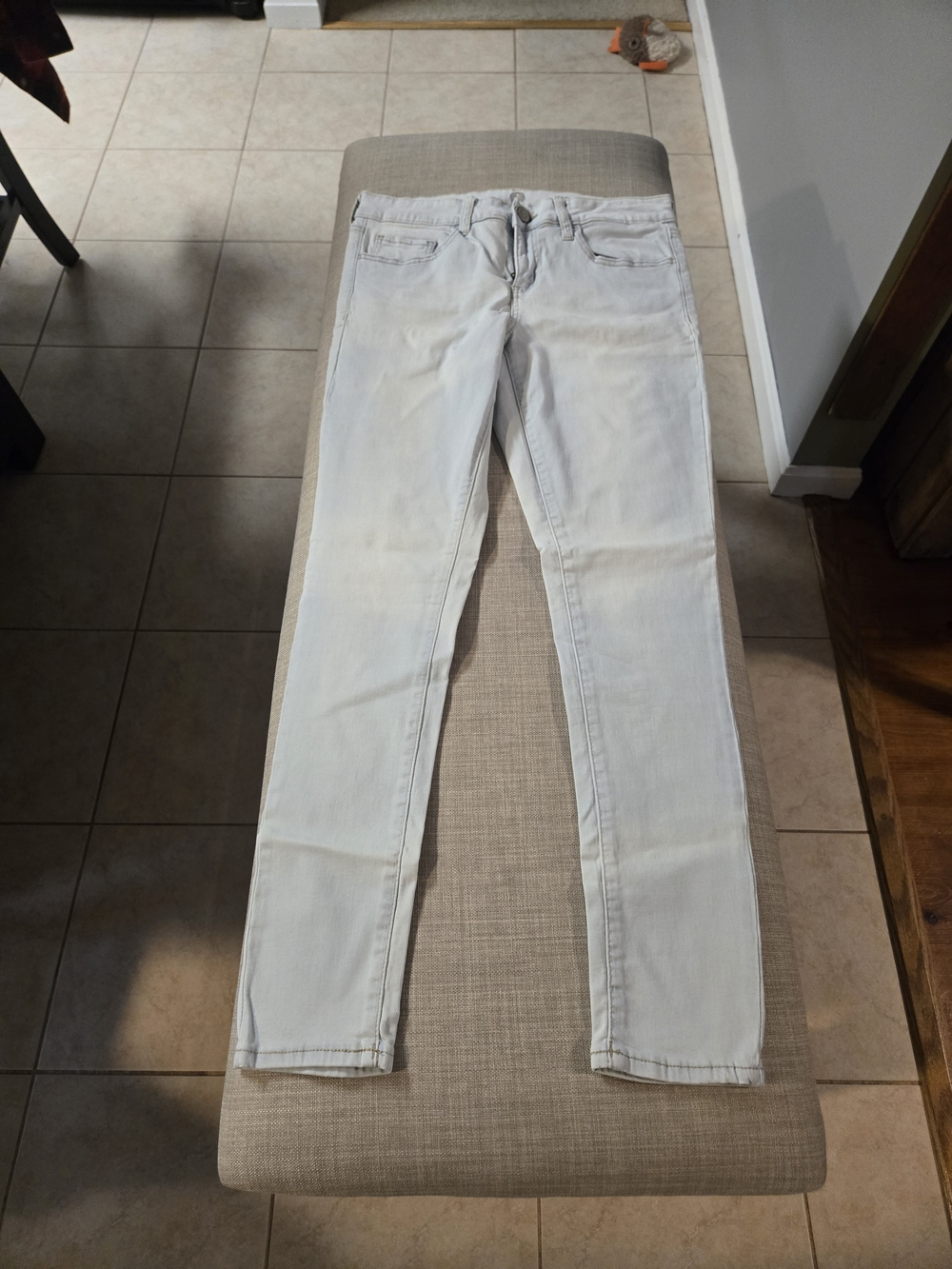 SO Women's Skinny Jeans in Pale Blue Wash